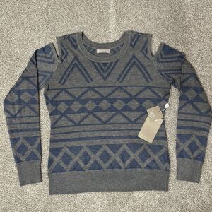 Evolution by Cyrus Sweater Medium Grey Navy Geometric Y2K Cold Shoulder Crew